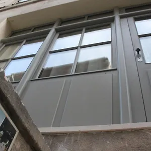 Le Refuge Des Arènes , Arles France