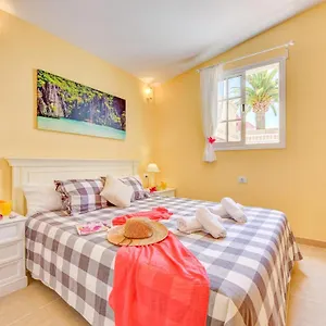https://villa-teide-sol.in-canary-islands.com